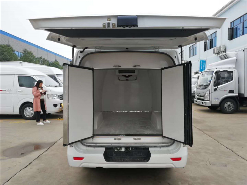 (國六）長安睿行麵包型冷藏車